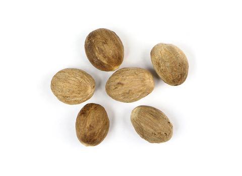 Nutmeg whole, 4/pkg.  herb (Indonesia)
